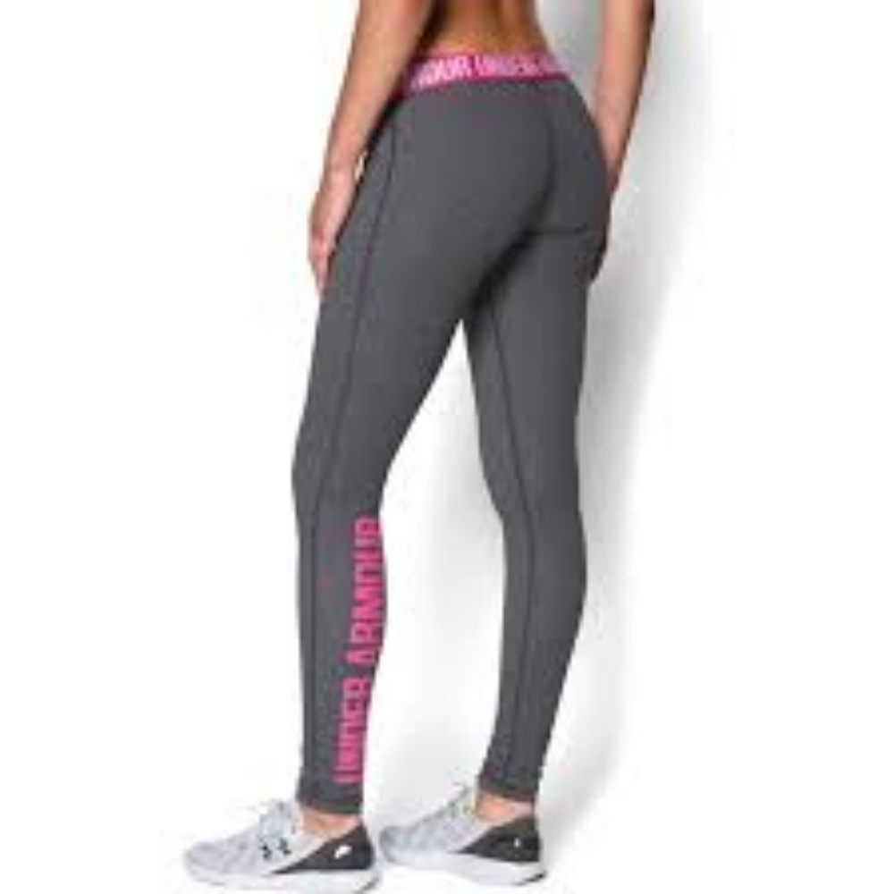 Under Armour - Word Mark women's compress